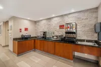 Best Western Plus Louisville Inn  Suites - breakfast