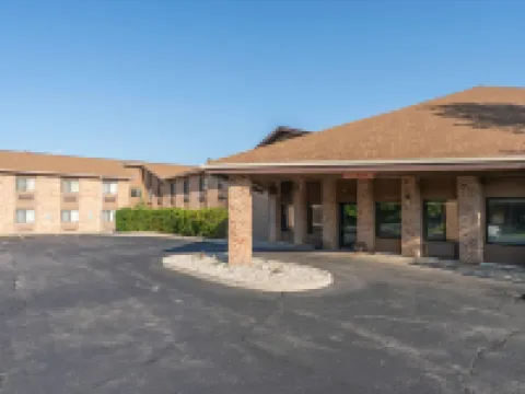 Quality Inn & Suites Sun Prairie Madison East Hotels in Dane County