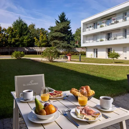 Quality Suites Orleans Sud Zenith