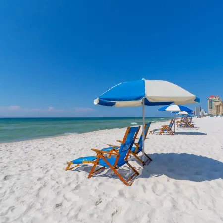 NEW Sleeps 7 Beach Fun Dining Palmaway