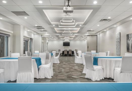 3. 이그제큐티브 레..