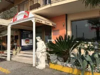 The Lighthouse Rooms Hotels in Lazise