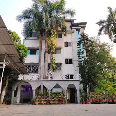 Sher-E-Punjab Hotels near Star Mall