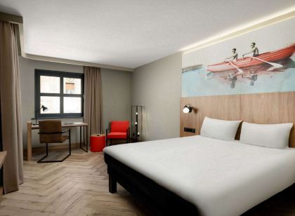 Ibis Budapest Heroes Square