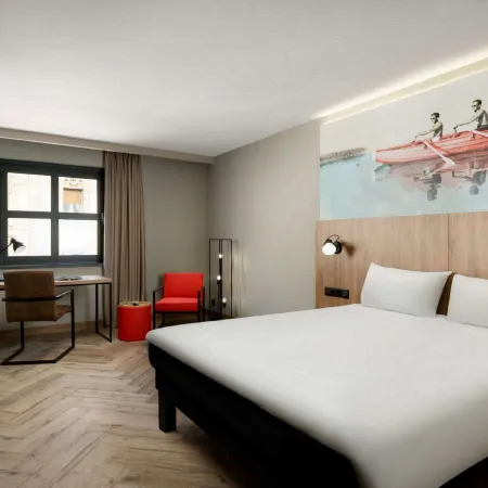 Ibis Budapest Heroes Square