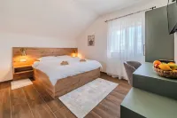 Plitvice Lakes Apartments and Rooms
