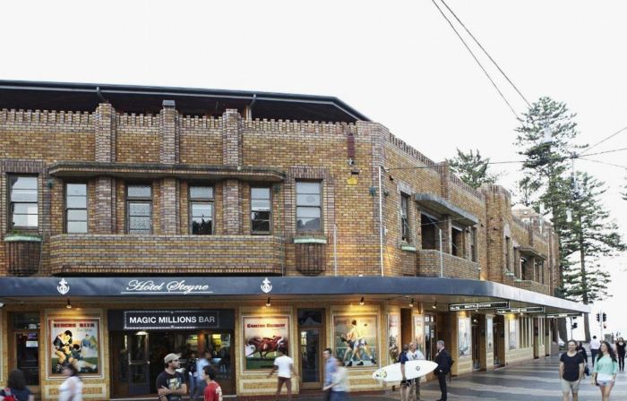 Stay at Hotel Steyne