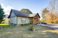 3 Mi to Hiawassee: 'Berry Cute Country Cottage' - 2 estrellas