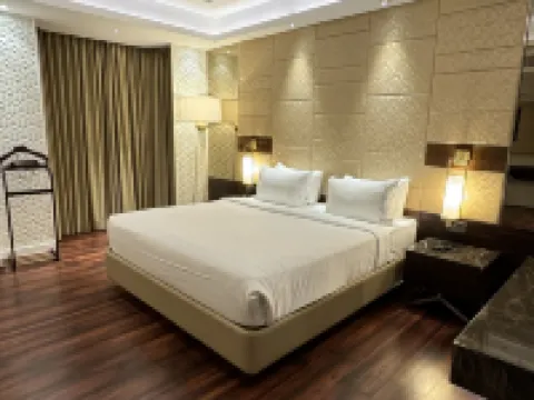 เซนนีย์ เกตเวย์ - ไพรด์ ออฟ เซเลม โรงแรมในเซเลม