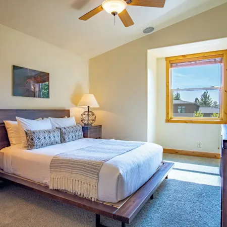 Cranbrook Cottage - Family Home + Hot Tub + Pool Table