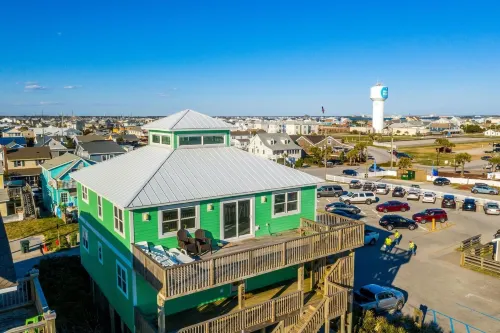Suncatcher 4 Bedroom Home by RedAwning - Parkplatz
