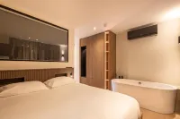 Four Stories - Wifi