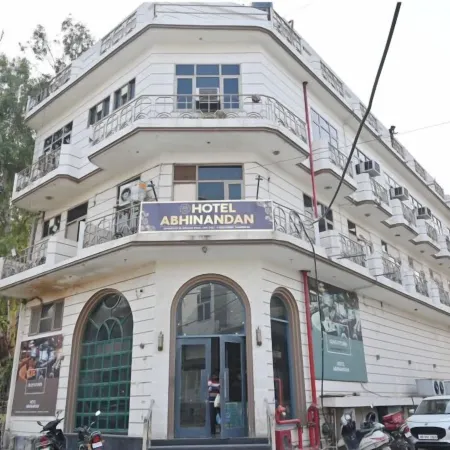 Hotel Abhinandan-Jind Hotéis em Jind