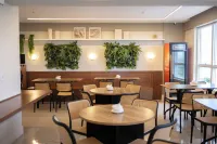 Ramada by Wyndham Campos Dos Goytacazes Hotel & Suites - breakfast