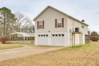 Near Tennessee River! Pet-friendly Family Cottage! - 3 estrellas