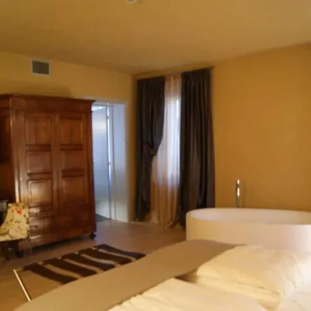 Damaranto Residenza e Cucina Отели в г. Соаве