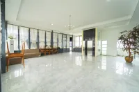 Dominic Inn Semarang By ARBA - Parkplatz