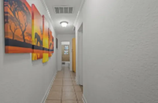 LOCATION! COZY COMFORT 2 BLOCKS FROM PARK AVE W POOL, HOT TUB AND GRILL STATION!