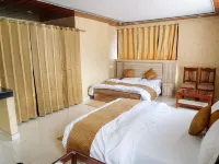 Hotel Snr Grand Hotele w: Chamoli