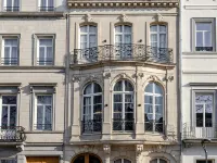 Faubourg 21 Hotels near Royal Palace