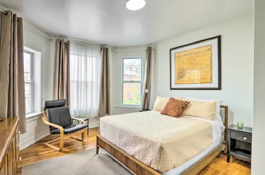 Hartford Vacation Rental - Close to Downtown!