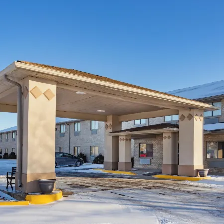 Super 8 by Wyndham Kokomo