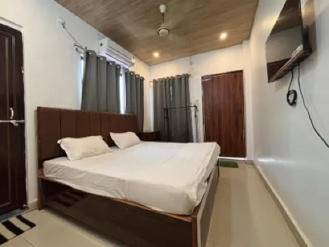Mosaic Hostel Varanasi Hotels near Assi Ghat Varanasi