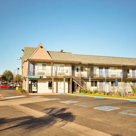 Motel 6 Sacramento, CA - Central Отели рядом с достопримечательностью «Арден Фейр Молл»