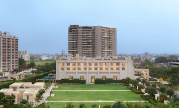 DoubleTree by Hilton Agra