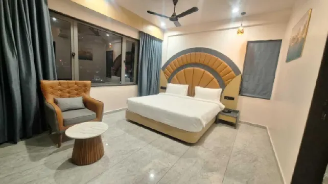 Hotel Shree Radhe Dwarka