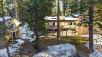 Pinecone Peak by Avantstay Incline Village Condo + Fireplace + Balconies + Pool Access - Alojamientos
