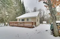 Family Nature Escape! South Branch Haven w/ Deck - 3 étoiles