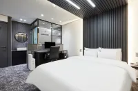 Hermes Hotel - 2-Star