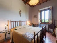Apartment in Laterina with pool - Homestays