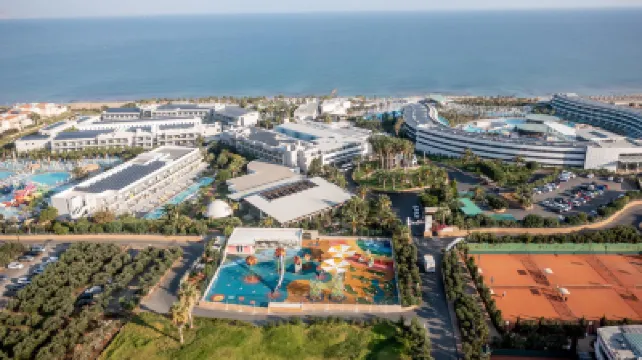 Lyttos Beach Hotel a 