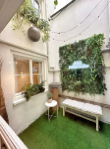 A&A Patio Suite