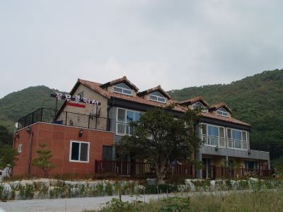 Gochang Flower Pension