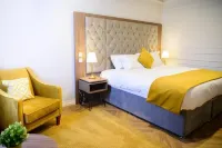 Walton View Hotel