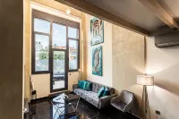 Ventiri Lofts - Luxury Duplex w/Private Garden