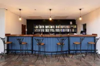 Basdenwood Hotel - bar