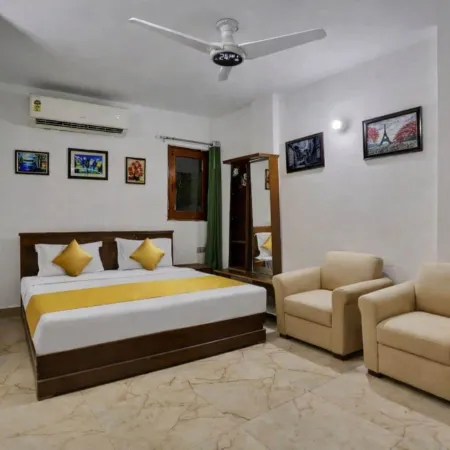 Mauryan Elite I Hotel Hauzkhas Отели рядом с достопримечательностью «Индийский технологический институт в Дели»