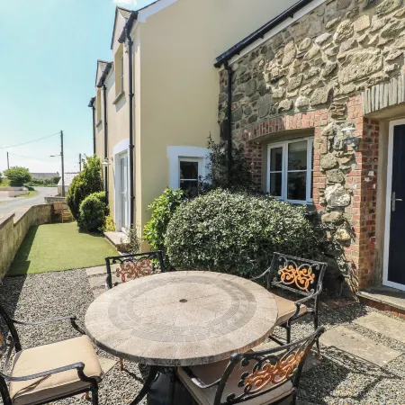 5 Cart-tws Bach Hotels in Brawdy