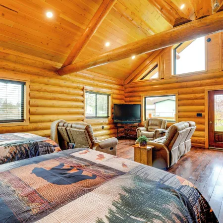 Pavilion w/ Hot Tub! Trybett Cabin 2 in Forks
