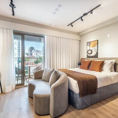 StayHome Allianz Park Queen Bed Varanda Hotels near Perdizes
