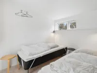 "Evert" - 250m from the Sea - Parkering