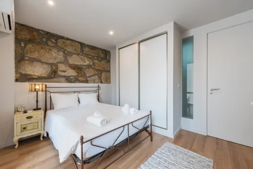 GuestReady - Crayon Walls Balcony