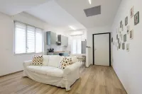 Nadia Flat - 10 minutes from the beach