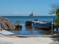 Santa Lova Eco-Hostel Isla Tintipan - Пляж