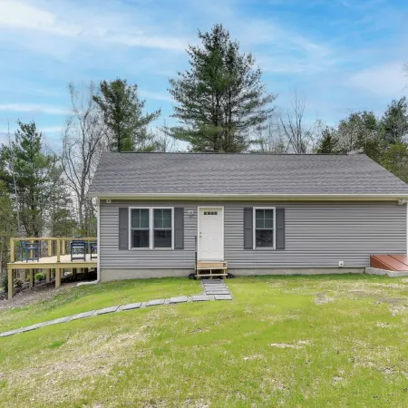 Keuka Lake Retreat Steps From Marina!