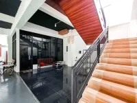 Athena Living near Alun Alun Wonogiri RedPartner Hotels in Wonogiri